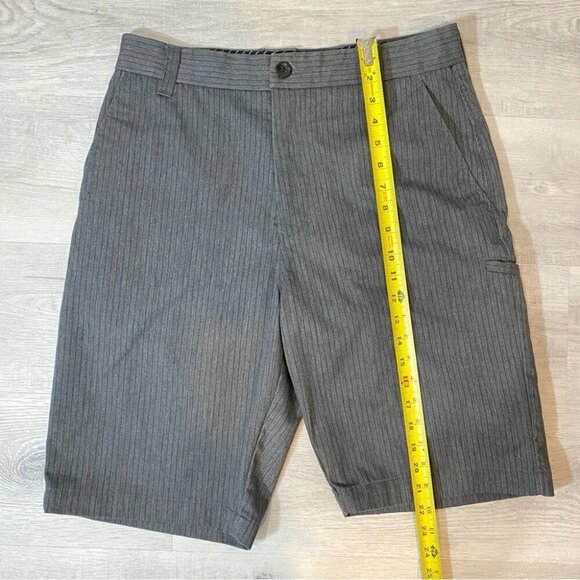 Fox Size 31 Grey and Black Pinstripe Utility Shorts inseam 11in - Picture 6 of 16